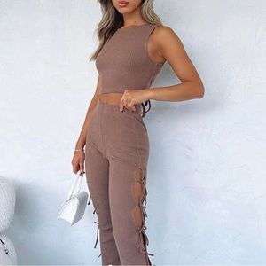 Brand new #WhitefoxBoutique mocha brown set. Tags are still on. Size: XSMALL